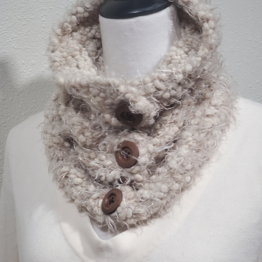 Simply Noelle Beige Neck Wrap Wood Buttons